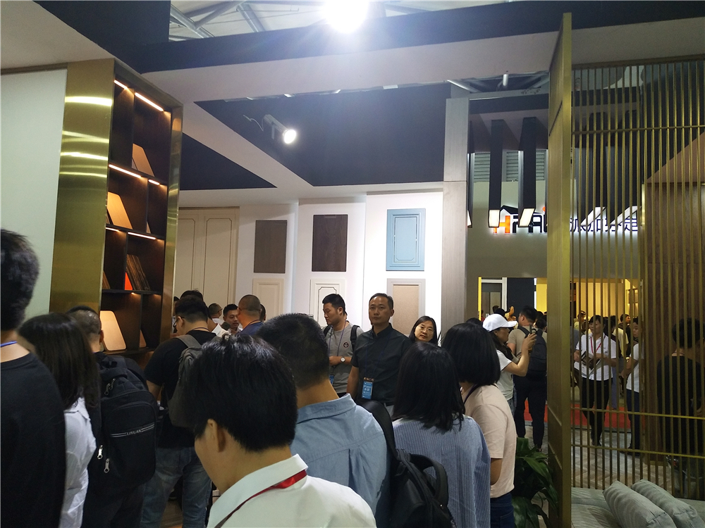 亚洲****综合网络 2019年上海厨卫展圆满落幕 品尊工匠载誉而归(图4)